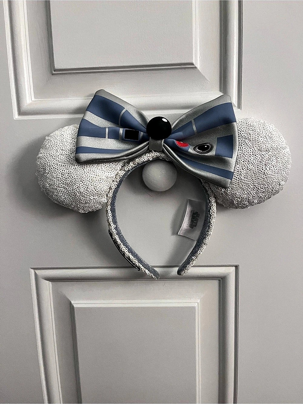 Disney Star Wars R2D2 Minnie ears NWOT